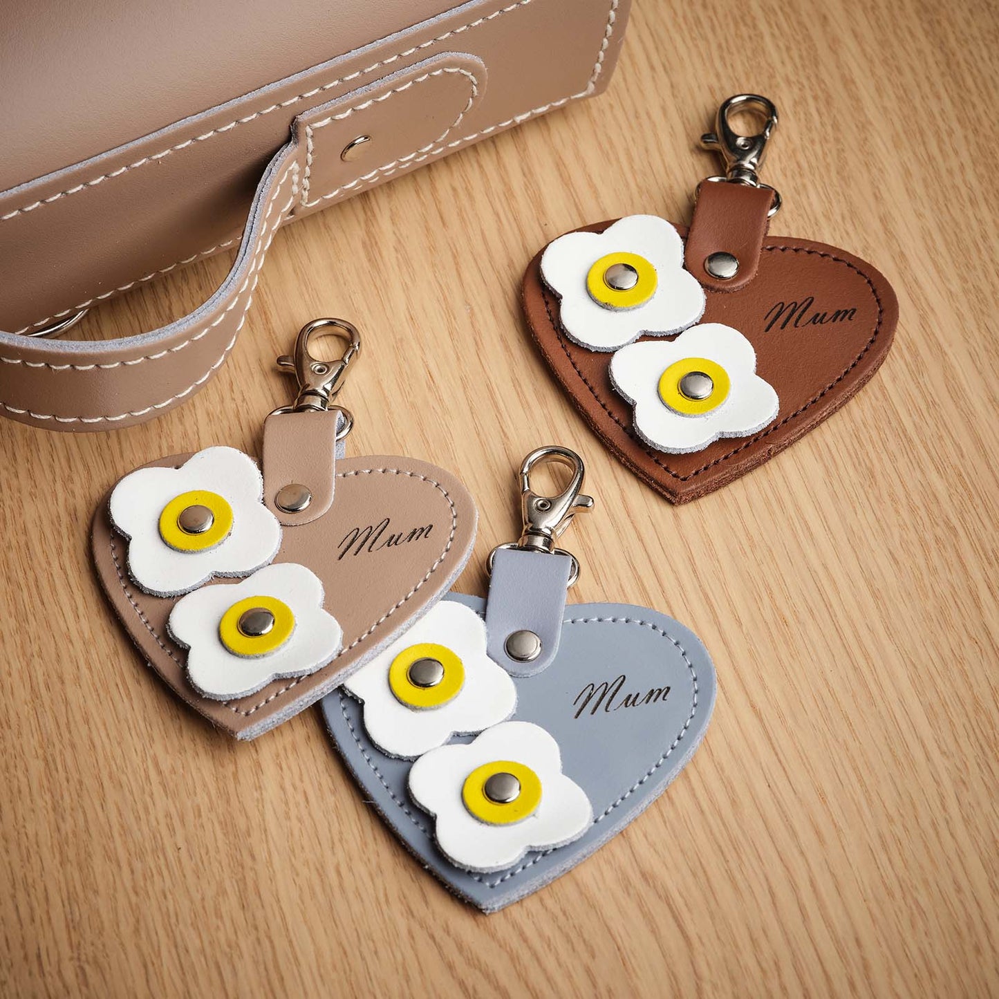 Love heart bag charm - with 'Mum' engraving and flower appliques - Iced Coffee  