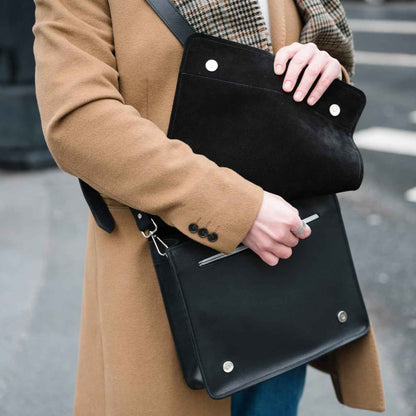 Men's Handmade Leather Tannery Messenger Bag - Black