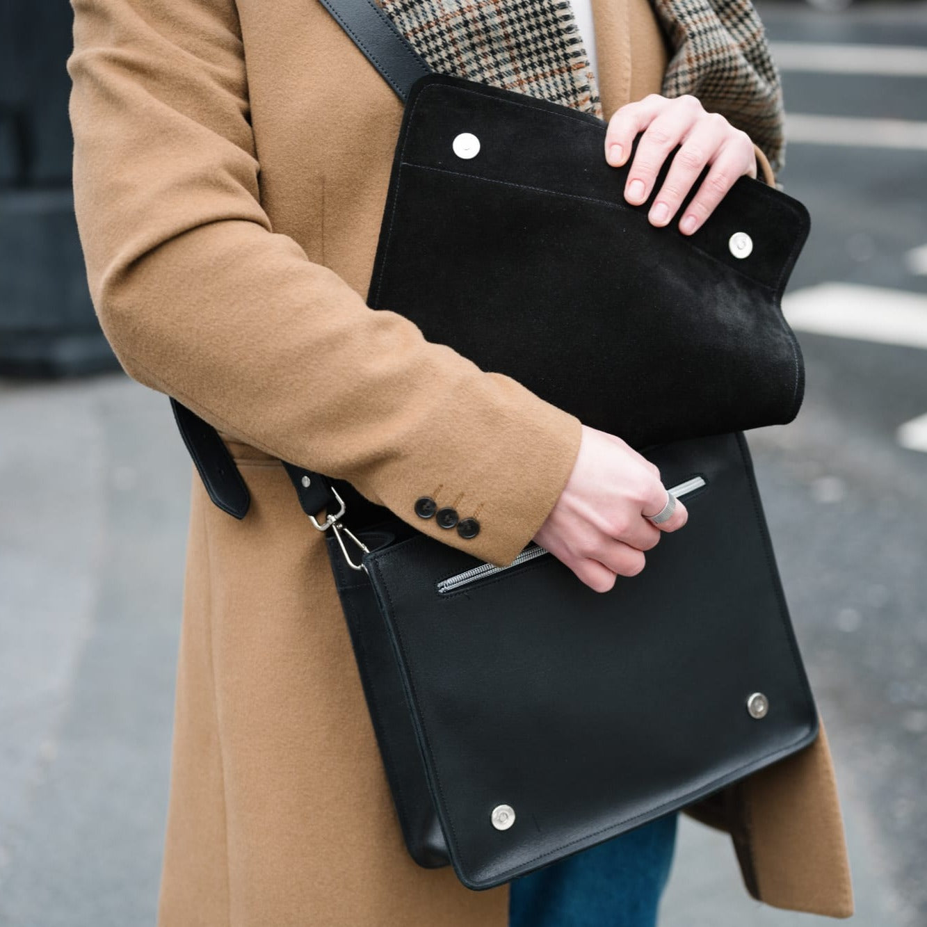 Men's Leather Tannery Messenger Bag - Tan