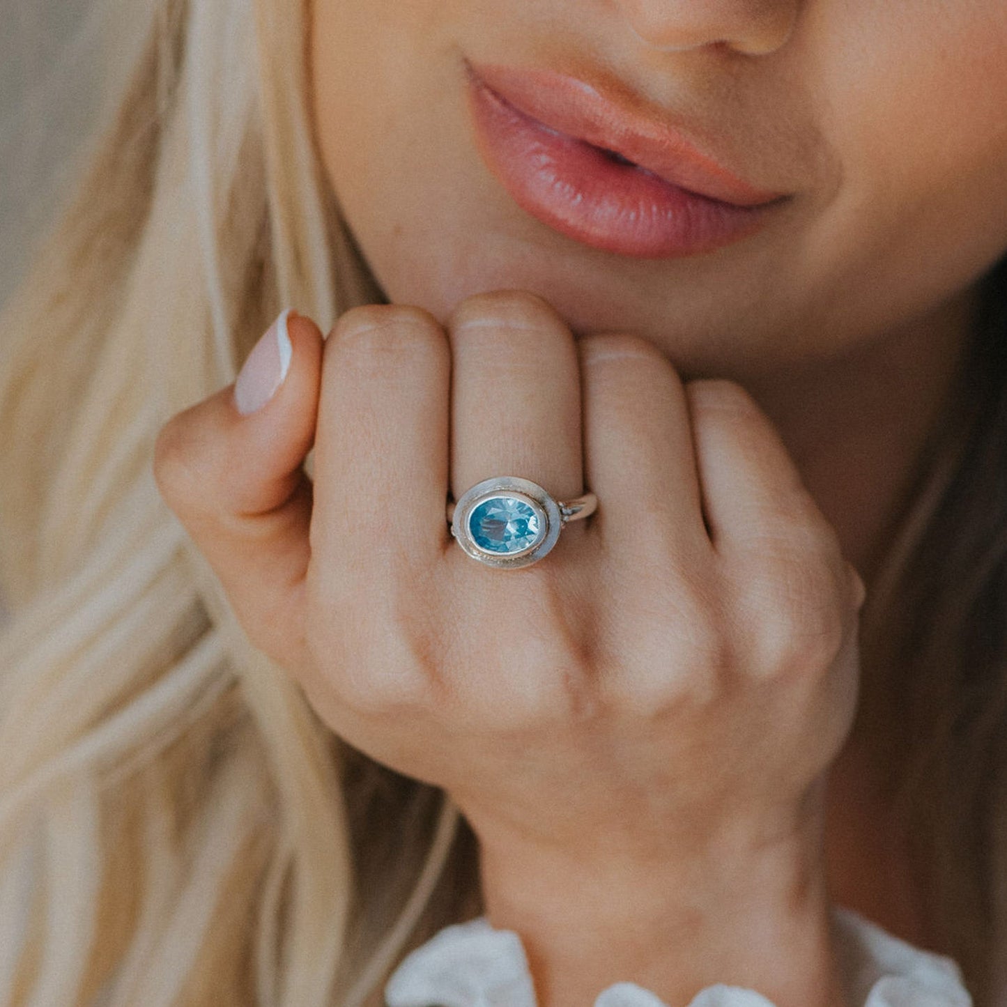 Sky Blue Topaz Gemstone Ring - Avery(Oval-Cut)