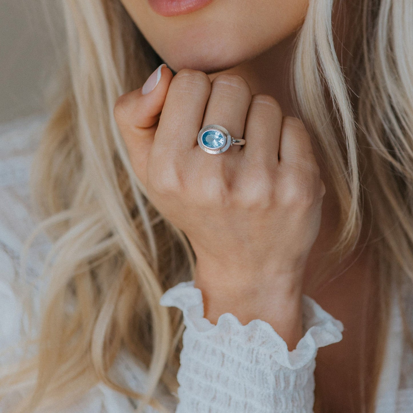 Sky Blue Topaz Gemstone Ring - Avery(Oval-Cut)