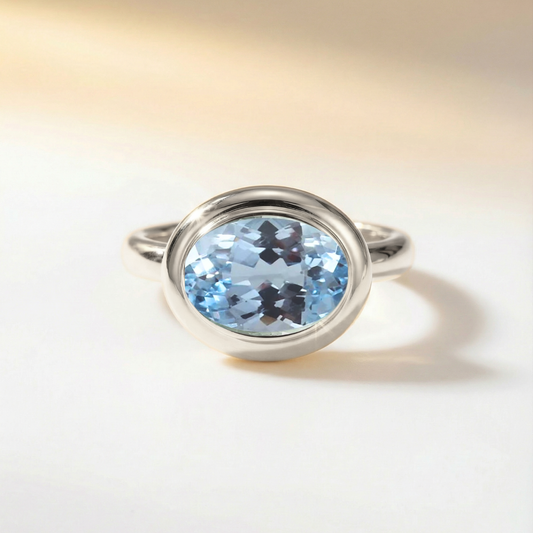 Sky Blue Topaz Gemstone Ring - Avery(Oval-Cut)